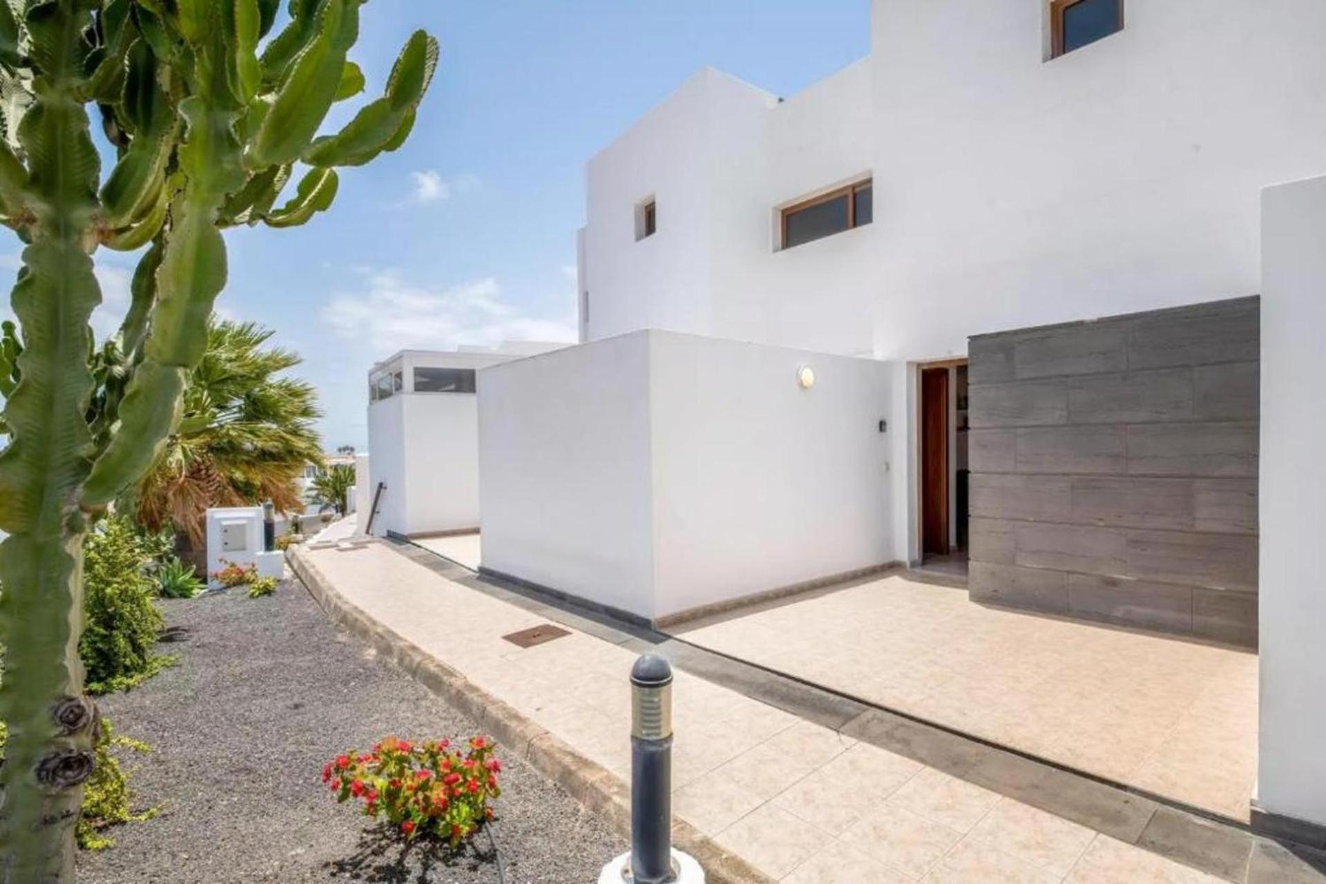 Casa Kari- Happier Than Ever Villa