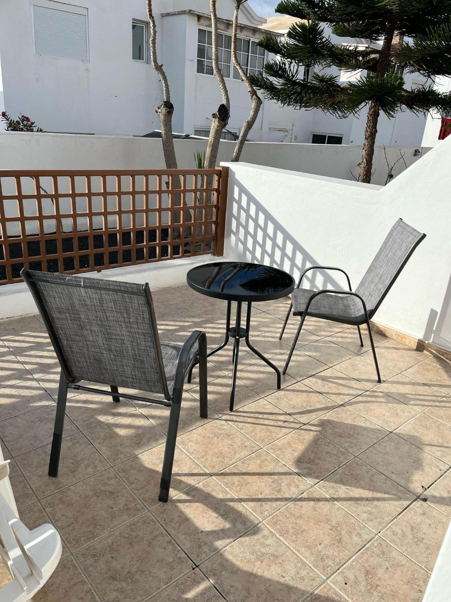 Casa Kari- Happier Than Ever Tias