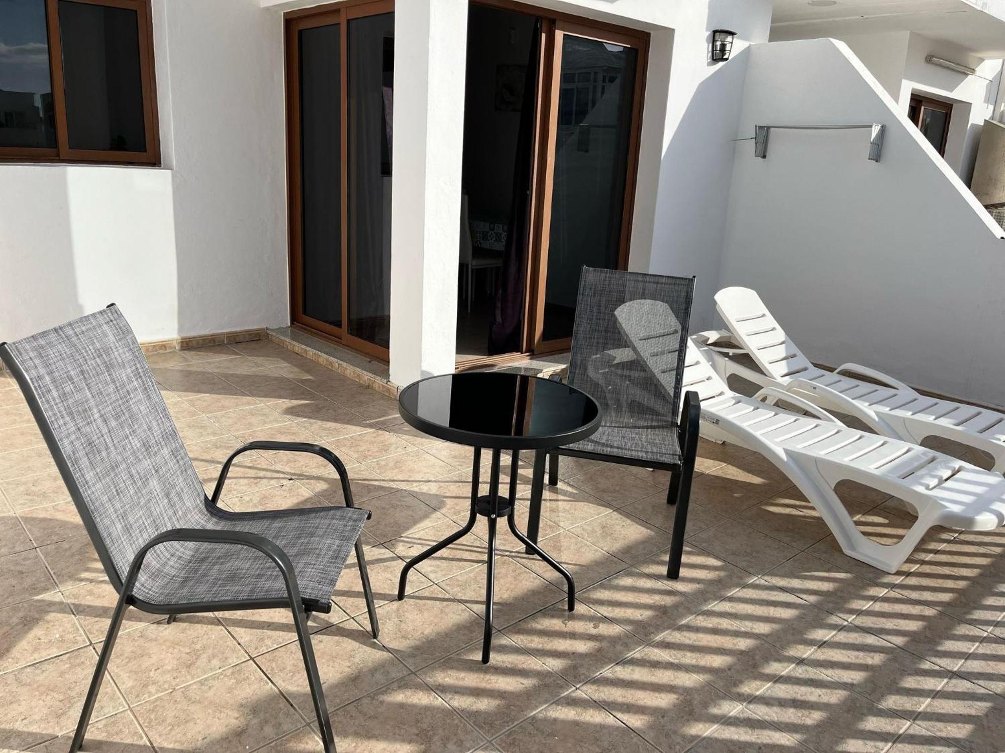 Casa Kari- Happier Than Ever